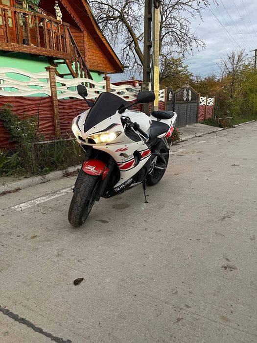 Vand Yamaha R6.