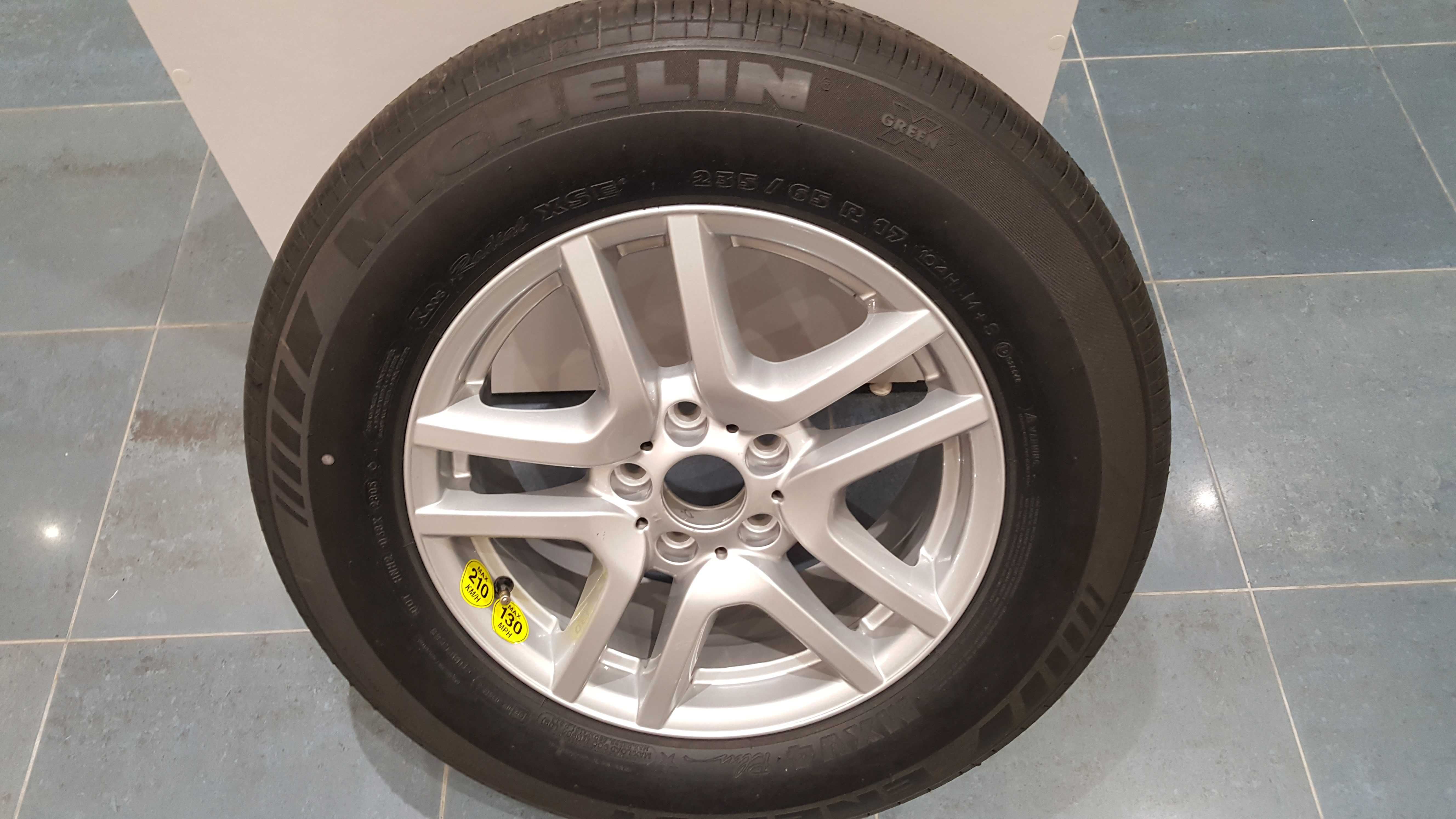 Оригинална нова резервна гума 17" цола с джанта за BMW X5 E53