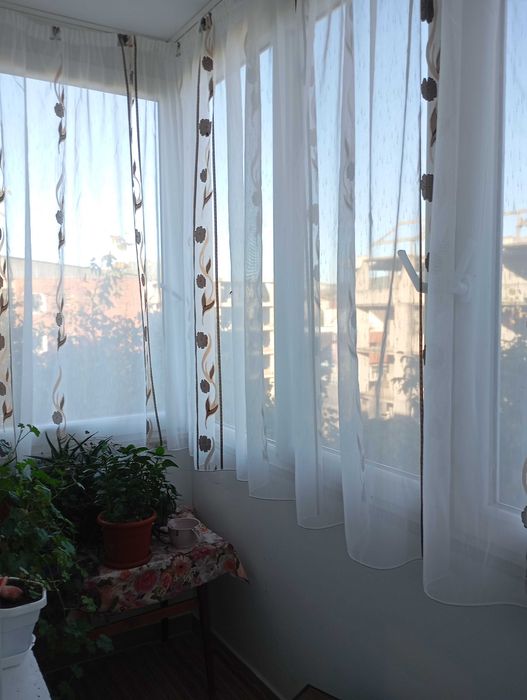 Vând garsonieră + boxa