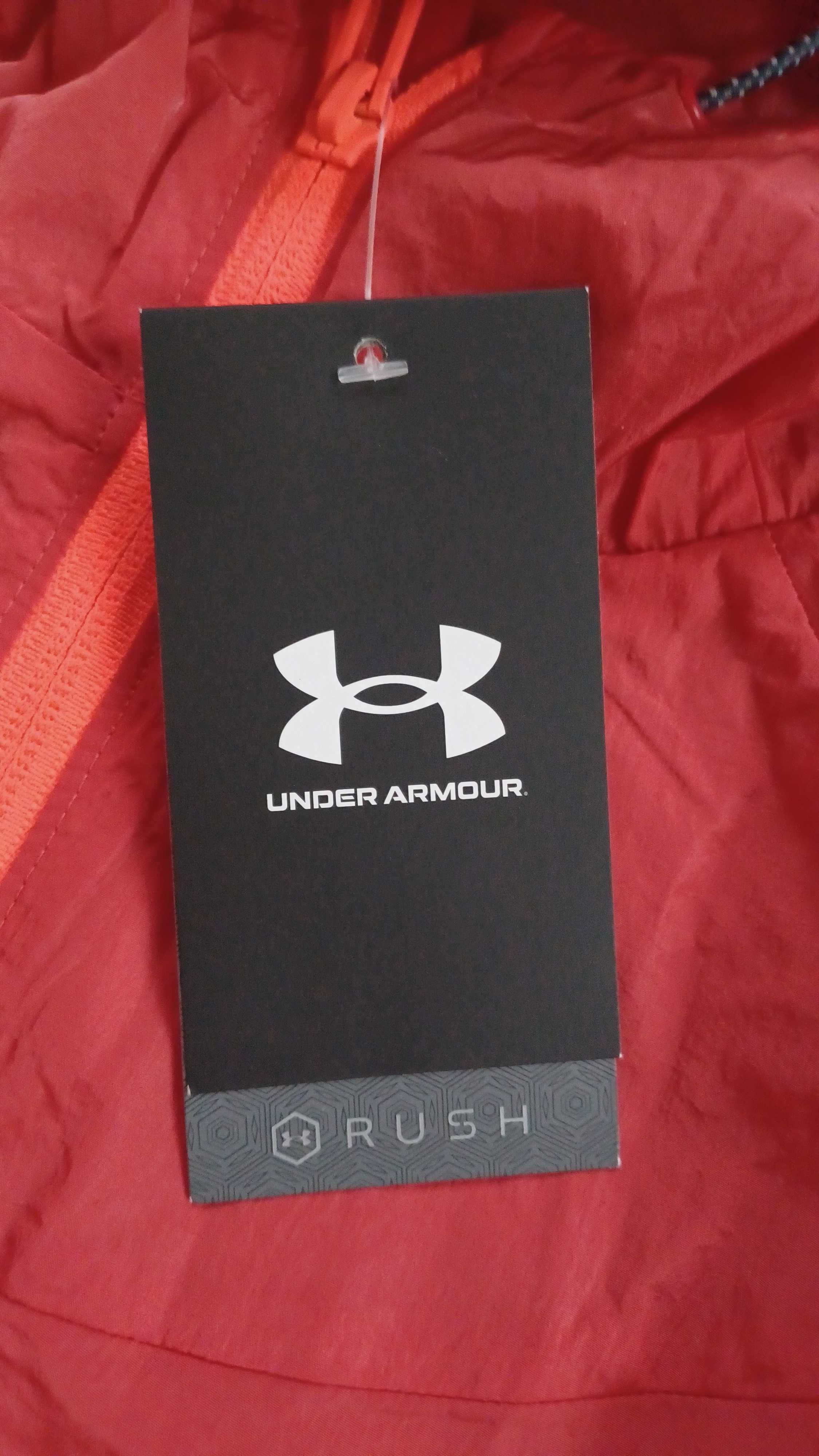 Under Armour Rush Woven Infrared мъжко яке от Сащ