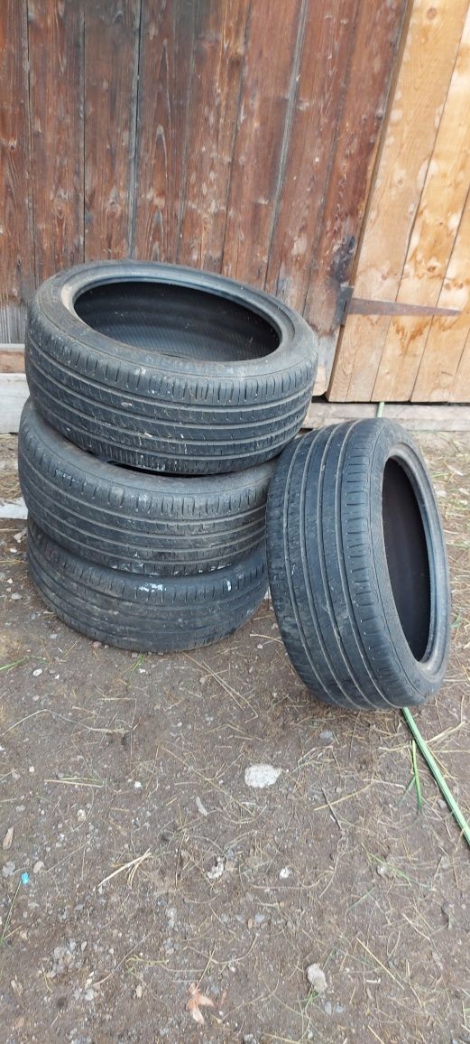 Anvelope vara 215/45 r17