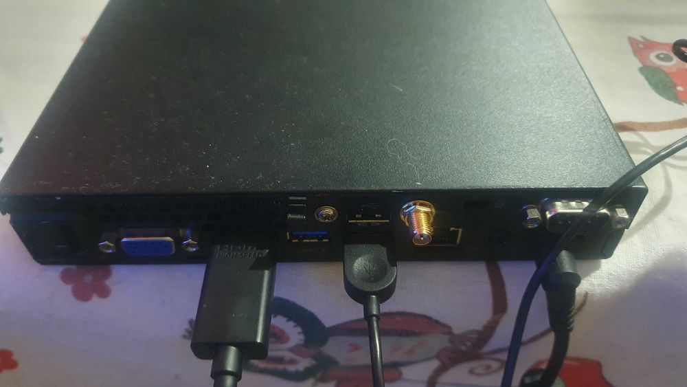 Mini - PC Acer cu placa video dedicata