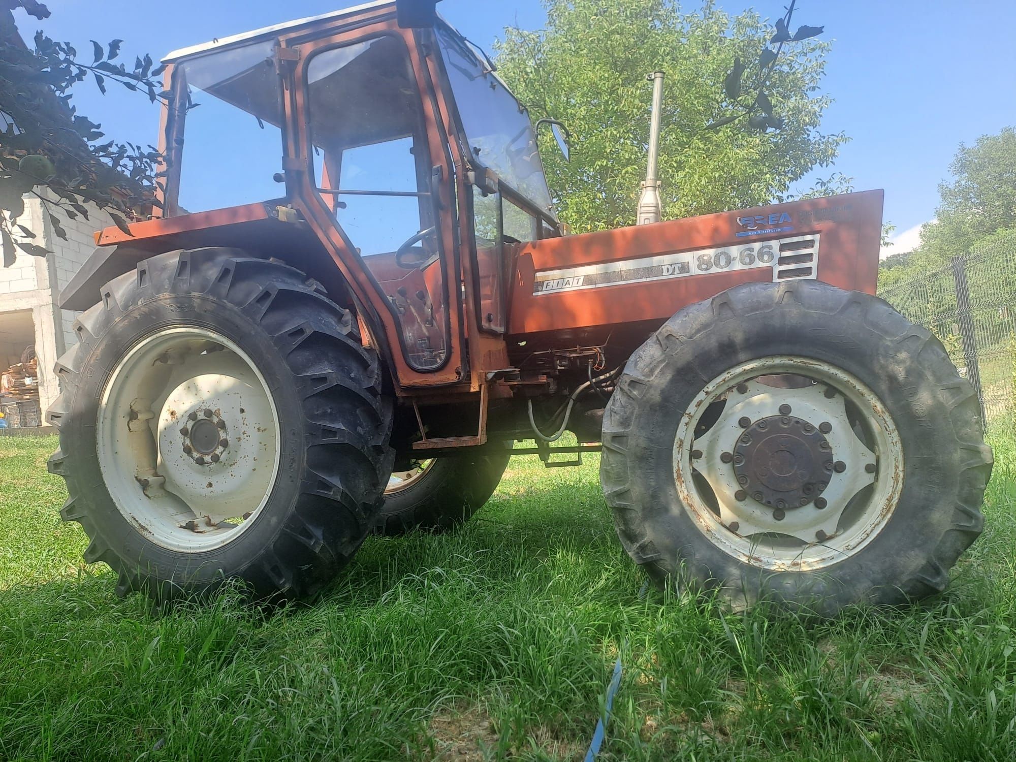 Tractor Fiat 80-66