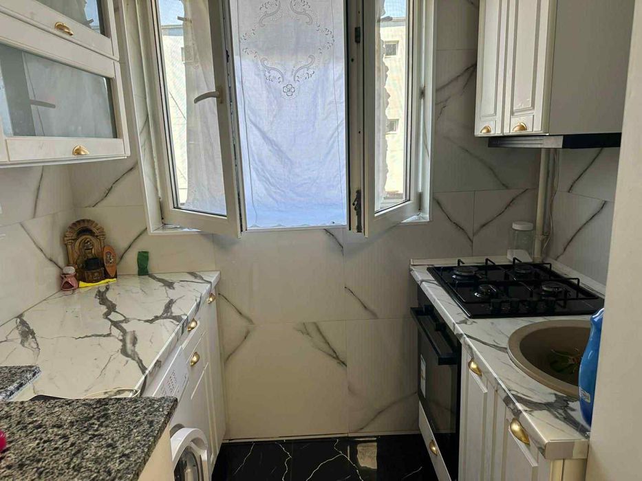 Închiriez apartament 2 camere Eroii revoluție