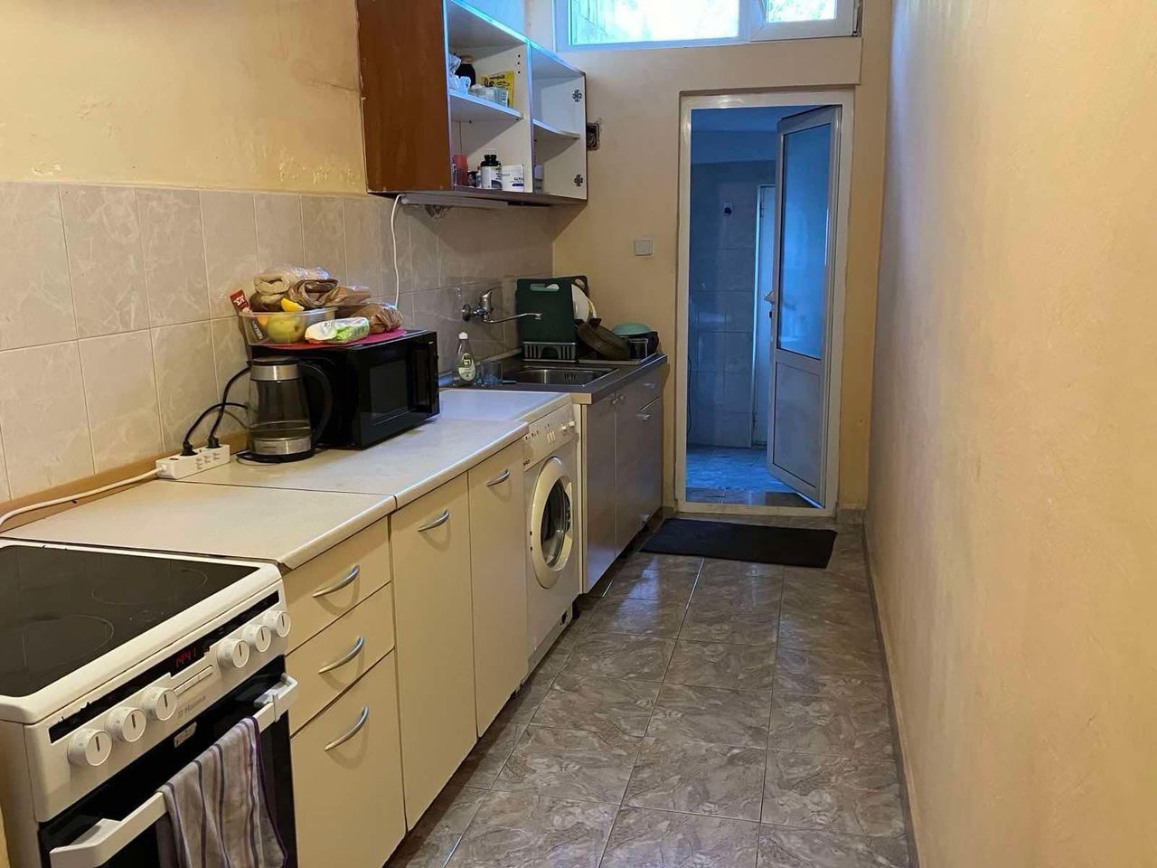 Дава се под наем Двустаен апартамент в София, Княжево - 65 кв.м за 325 € - Снимка #1