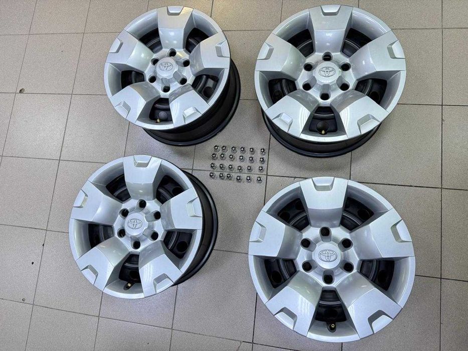 Диски R17 Toyota Hilux оригинал новые стальные с колпаками Тойота