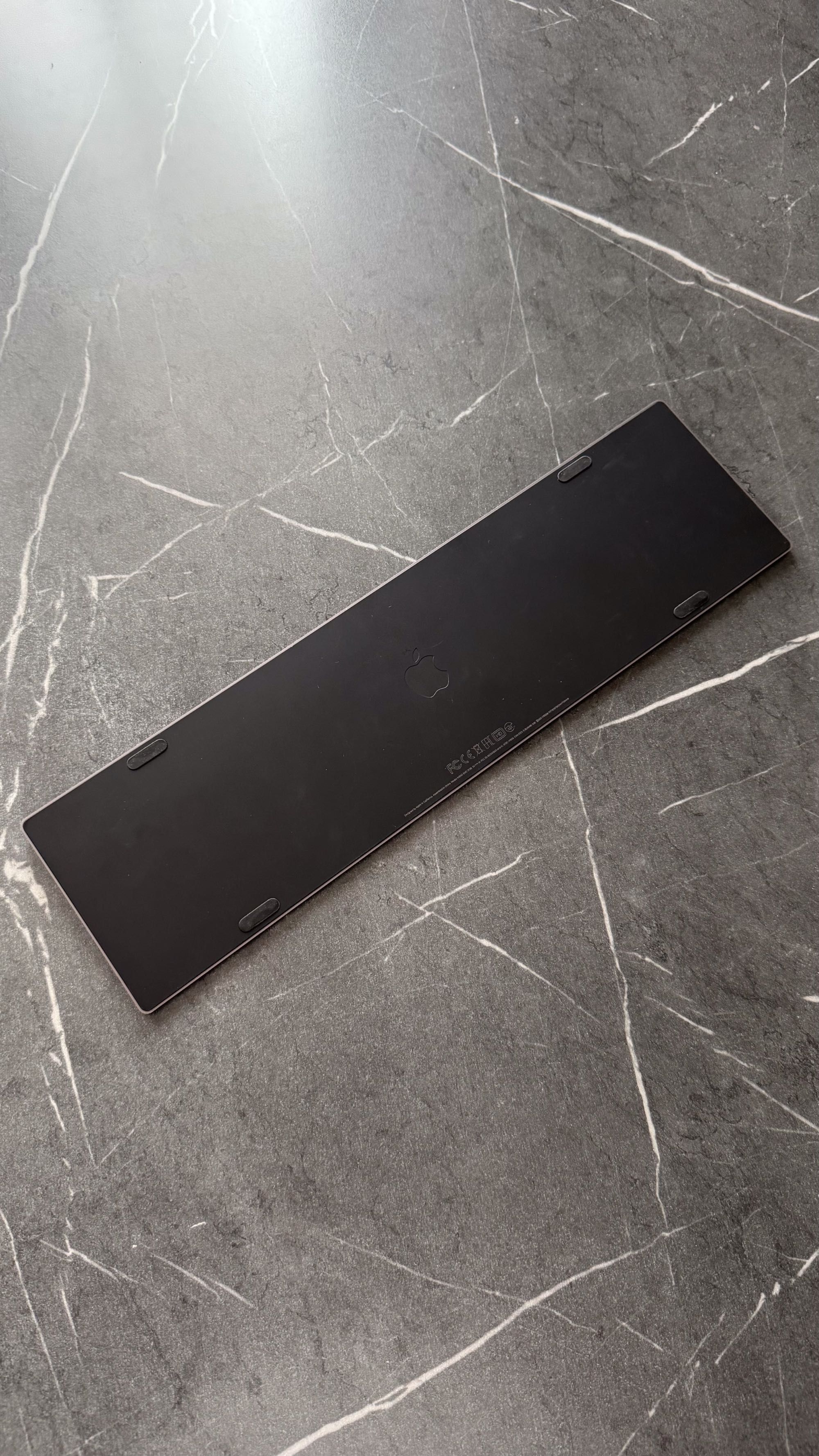 Apple Magic Keyboard Space Gray cu tastatură numerică