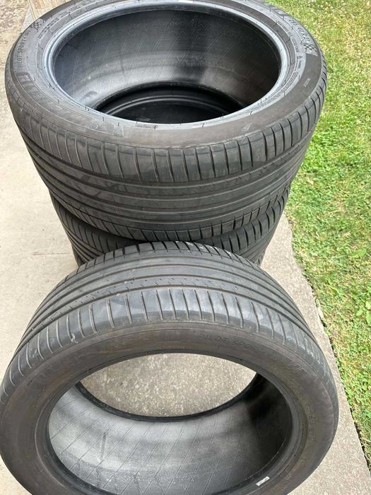 Летни Гуми Michelin Pilot 295/40/21