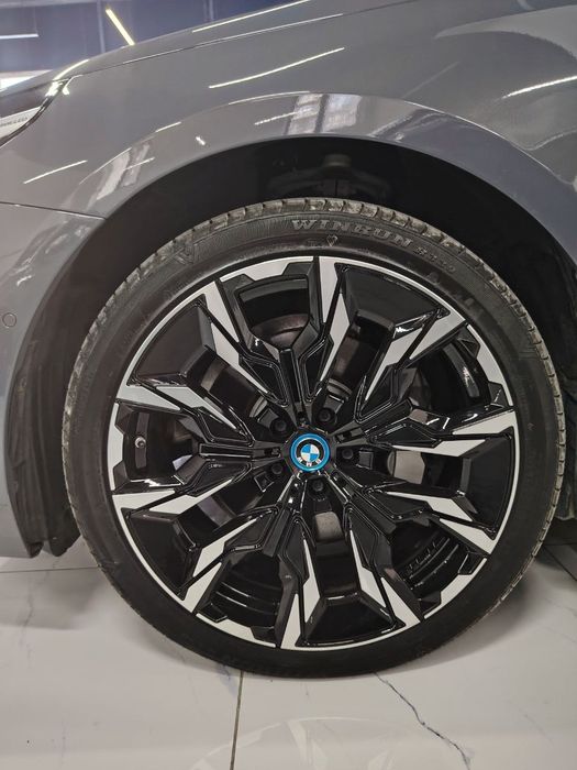 Bmw i5 готовый с номером. Пробег 4500км