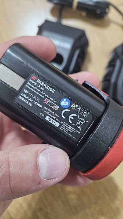 Parkside Set Acumulator 12v si Incarcator