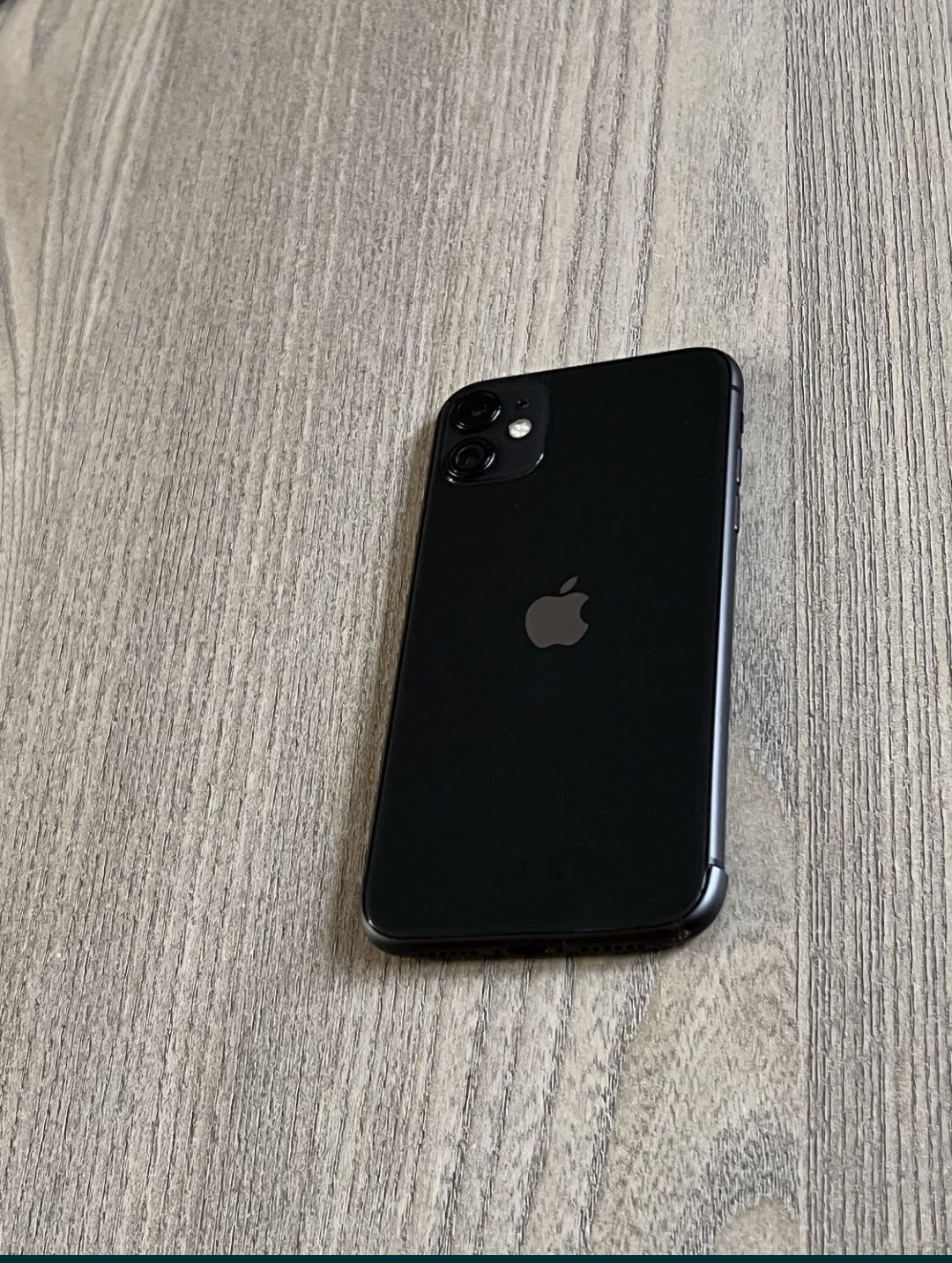 Iphone 11 300 спешно 83%