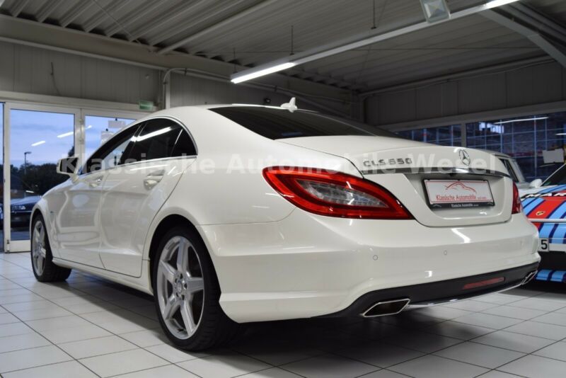 Dezmembrez mercedes cls w218/faruri ils/bara fara amg/capota/usi/stop