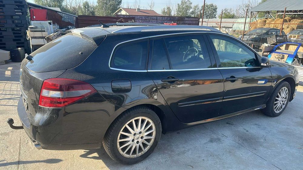 Dezmembrez Renault Laguna 3 2010 break 2.0