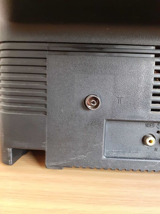 телевизор orion 20 инча