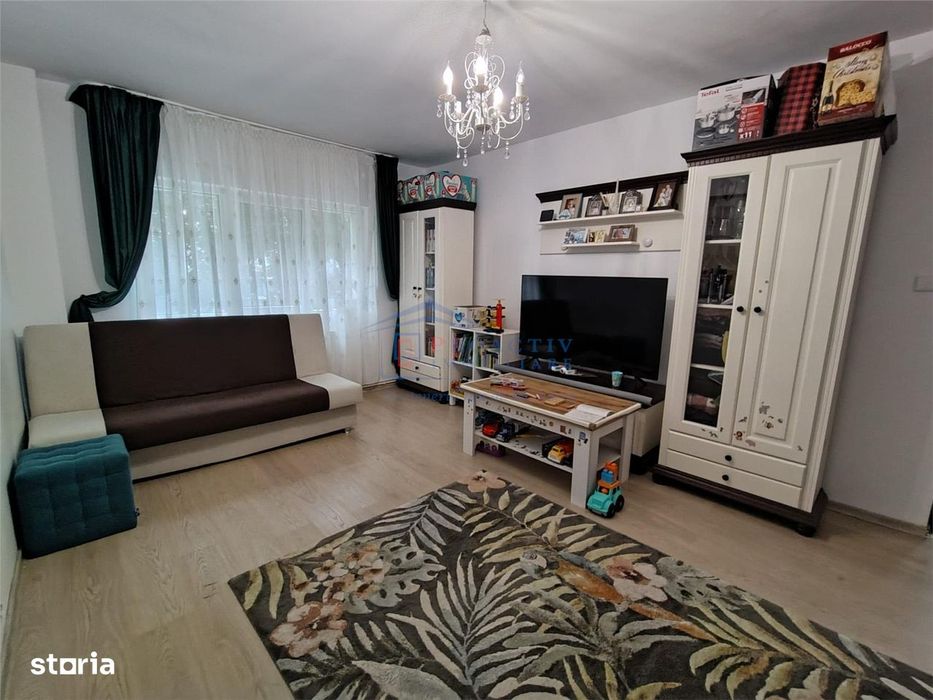 Apartament cu 2 camere, Obcini, Etaj 1,  2c-7578