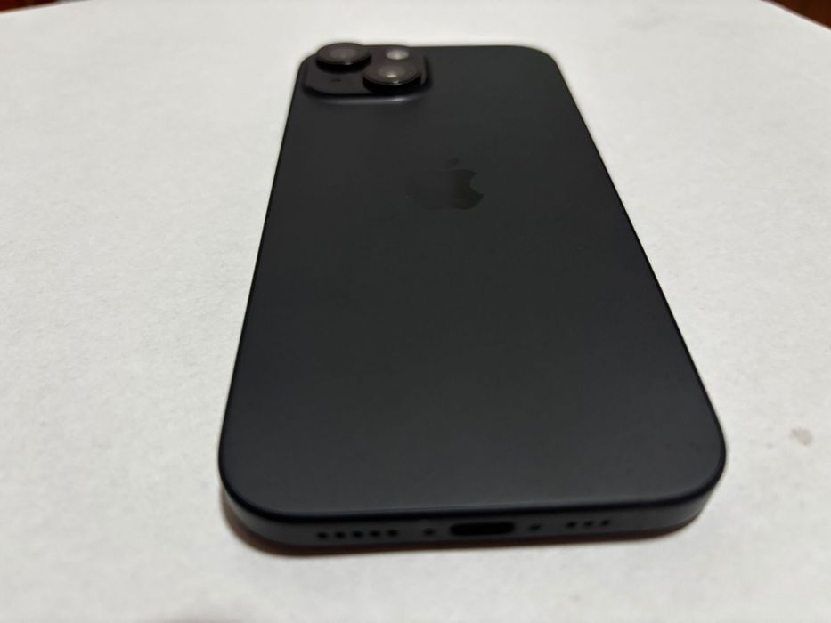 iPhone 15, 128GB, Negru Mat – Ca Nou + Accesorii