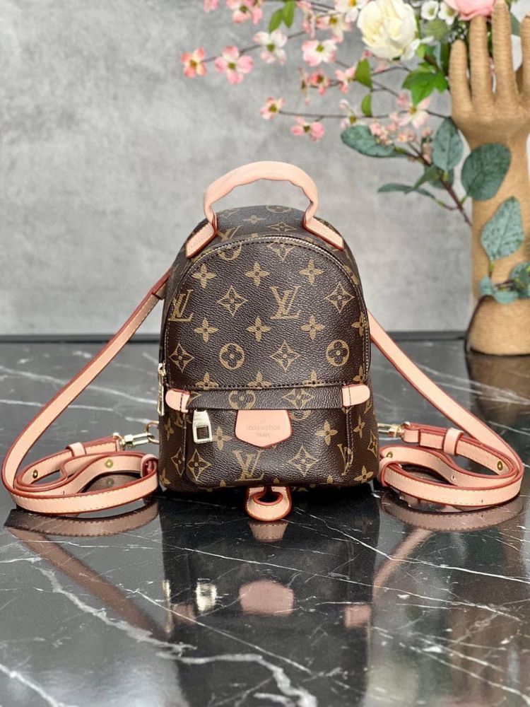 Ghiozdan/Rucsac Louis Vuitton modele noi