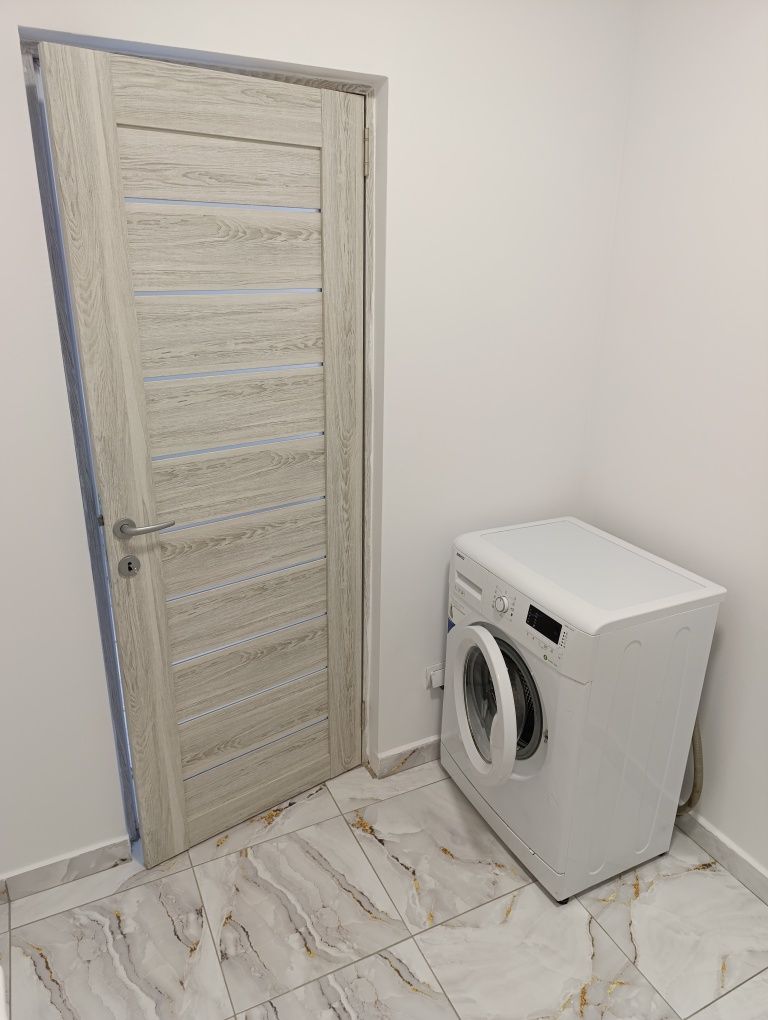 Vand apartament 1 camera + balcon, etaj intermediar 1 din 3