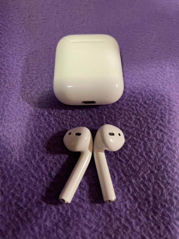 IPhone 12 Pro Max 128 gb + AirPods 2 with Charging Case