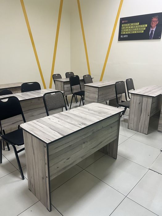 Stollar stuli bilan sotiladi