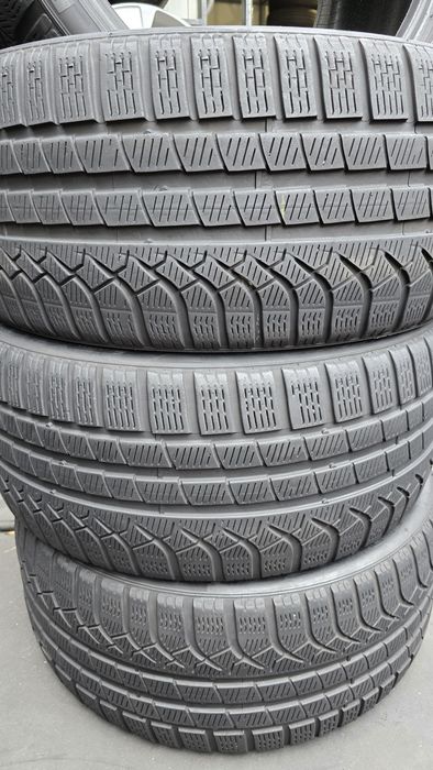 4 anvelope iarnă Pirelli 245/35/19