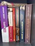 Книги различни жанрове и правна литература