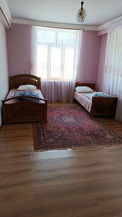 Sijjakda 3 qavatli yangi dacha sotiladi!