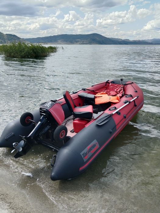 Лодка нднд Таймень 4000.