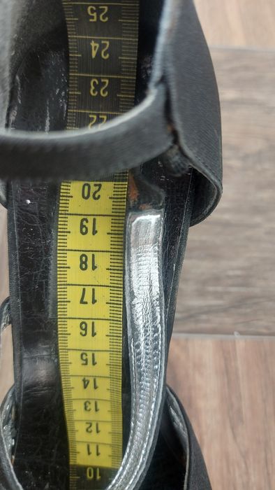 Дамски официални черни елегантни обувки 39 номер(25см)