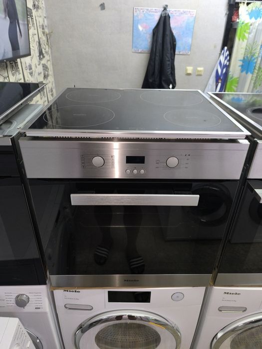 Фурна с индукционен плот Miele H2463B