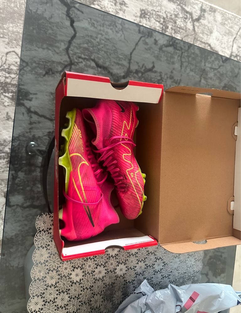 Бутонки на Nike Air