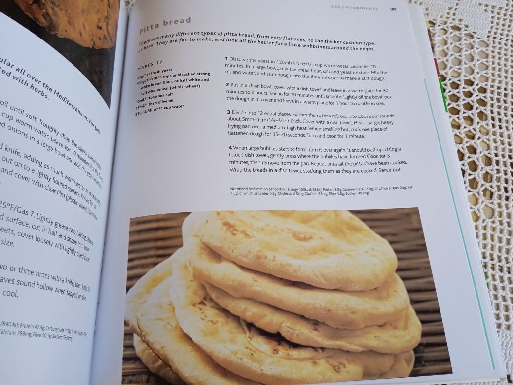 НОВА кулинарна книга на английски език Organic cooking