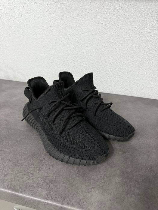 Adidasi Yezzy 350 black