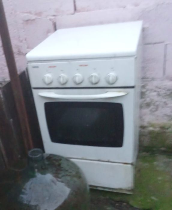 Aragaz zanussi zc 5040 S 4 ochiuri