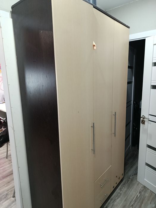 Продам шкаф 120х50х210