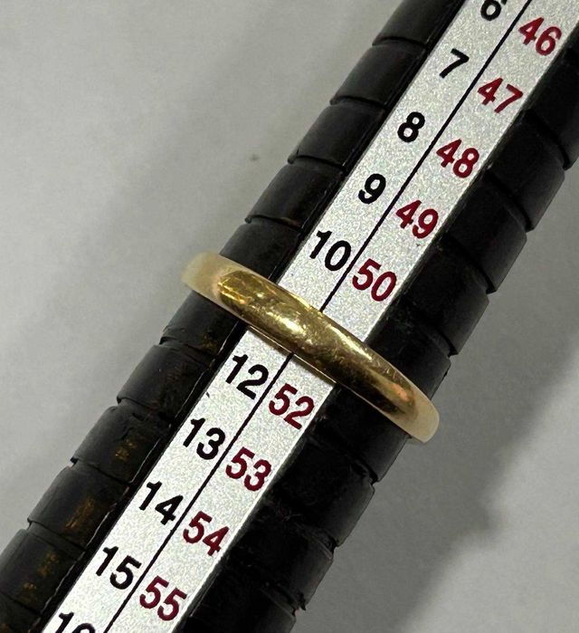 Златен пръстен 14 К 585 /4,50 гр.