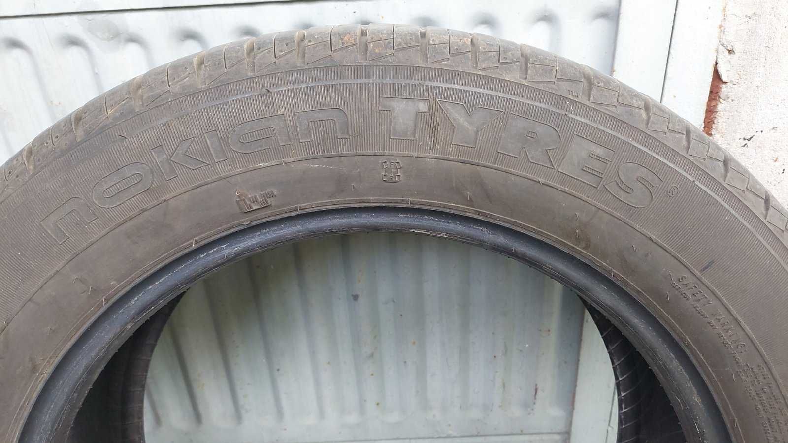 Nokian  215/60 R17 2бр.