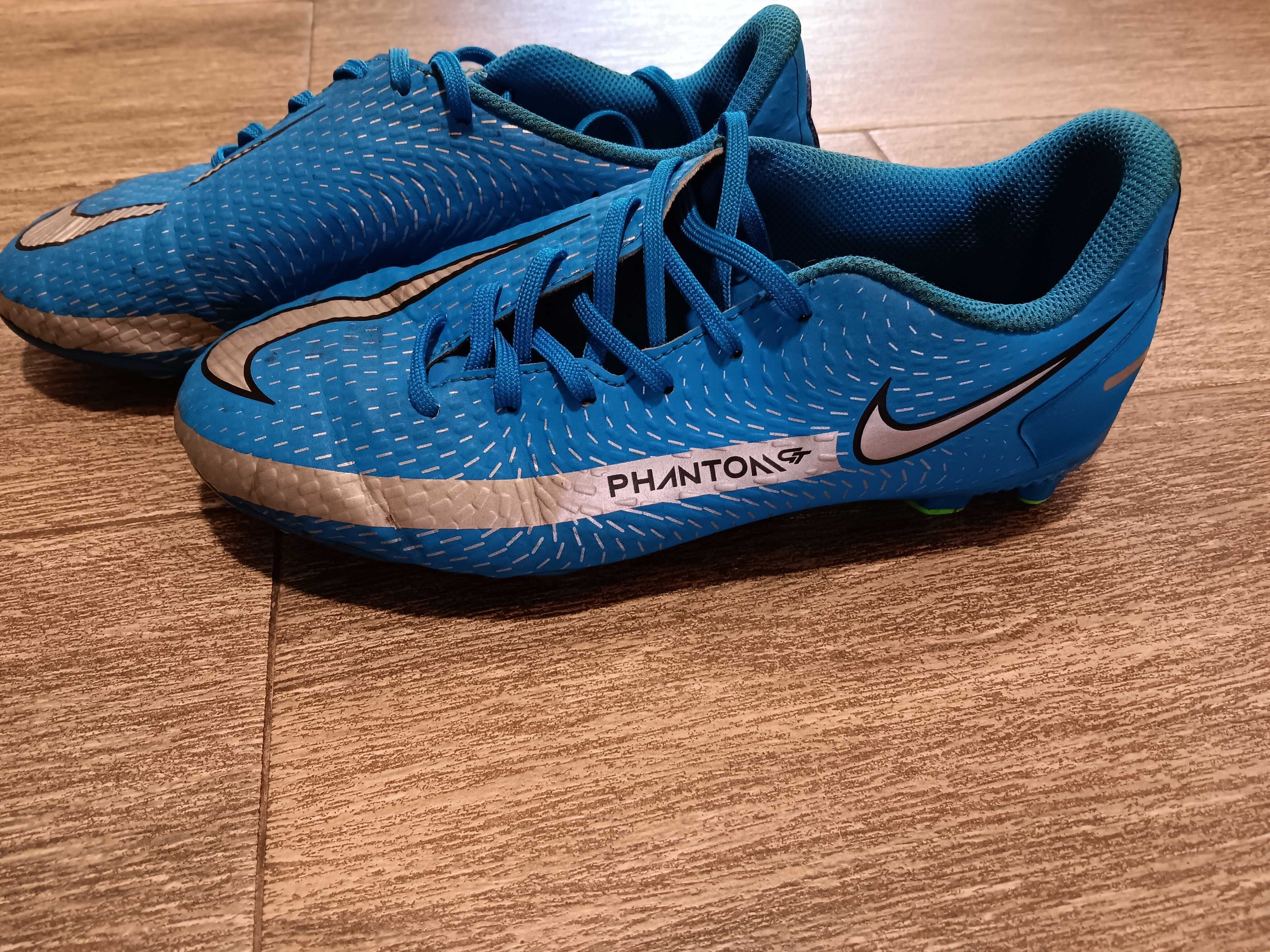 Футболни бутонки"NIKE PHANTOM"