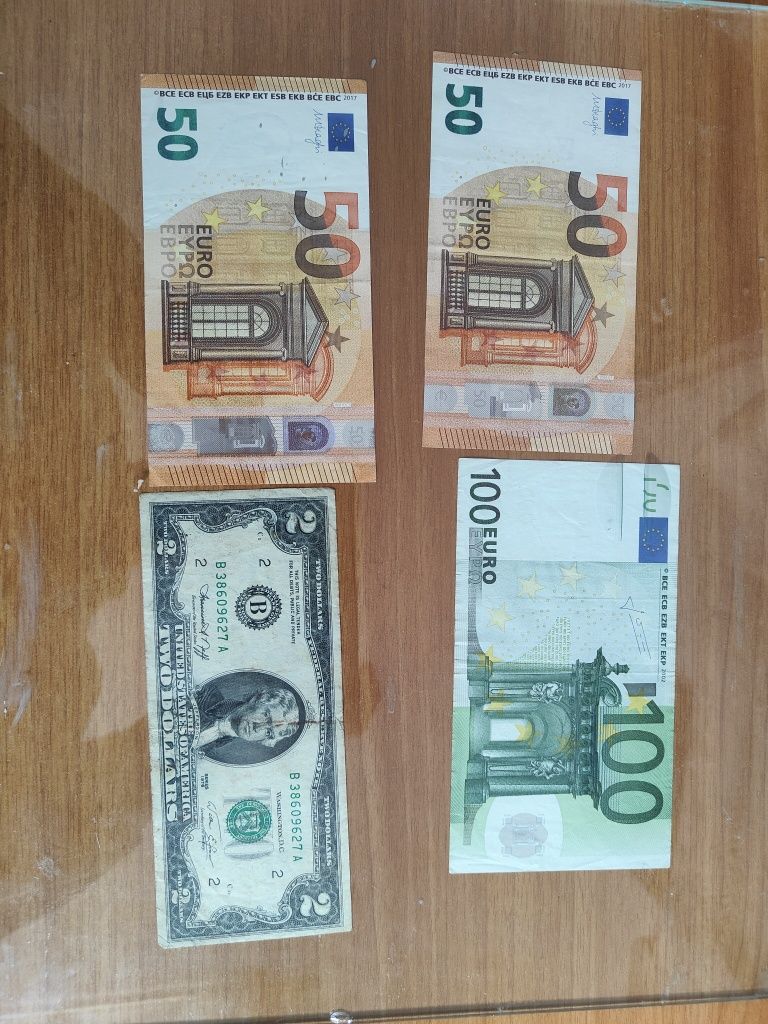 Vând bancnote  colecție euro 2002 (rare) 20euro, 50 euro ,100 euro