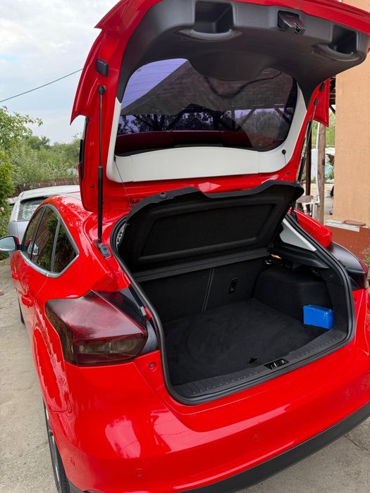 Ford Focus 1.5 TDCi - Unic, Full Option - An 2015