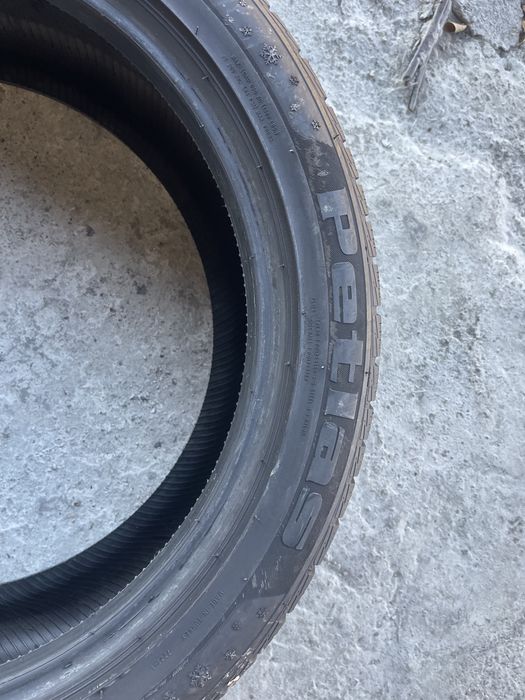 4 anvelope de iarna Petlas 215/50/18 ca noi