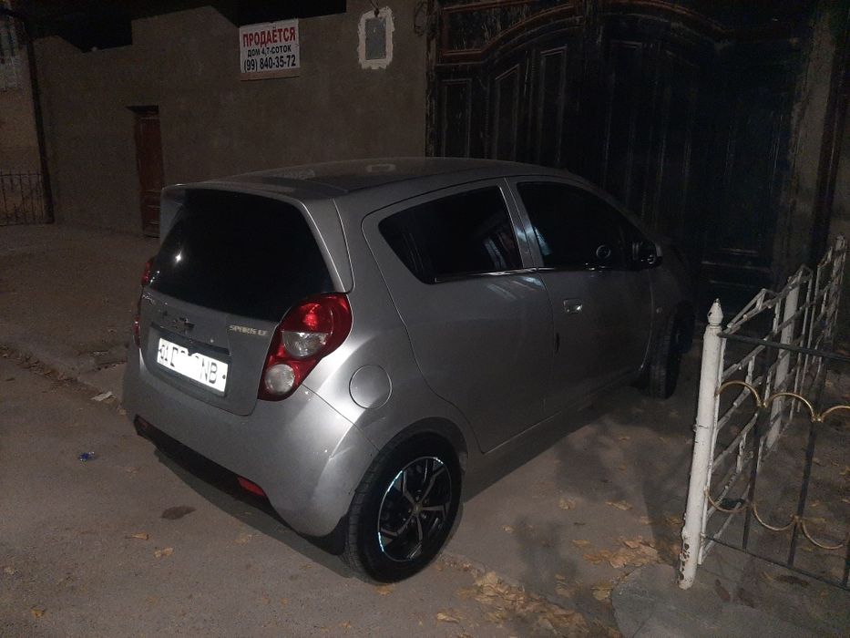 Spark sotiladi 2015 yil 4 pozitsiya avtomat