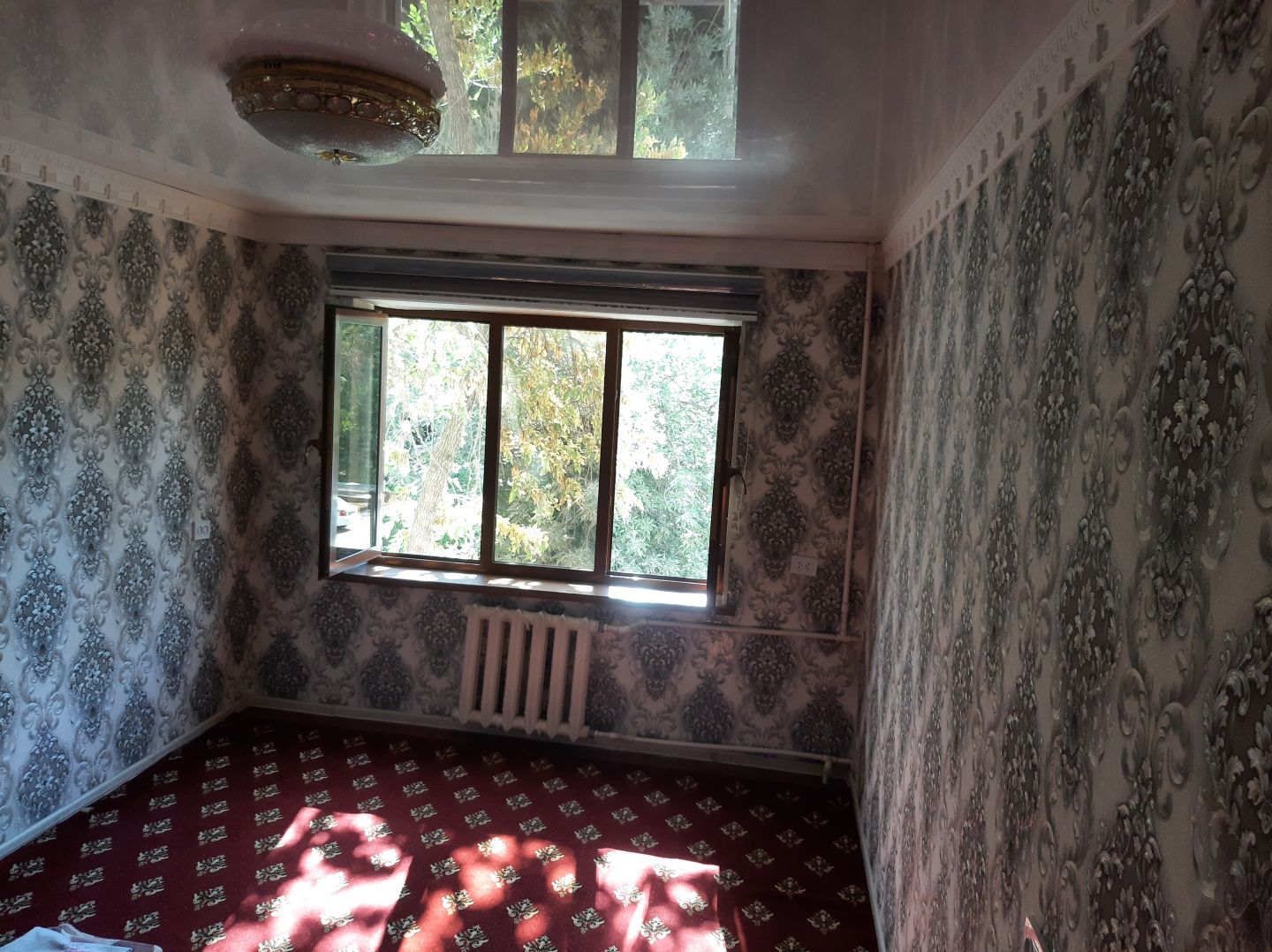 Do'stlik metroda 1 xonali dom sotiladi