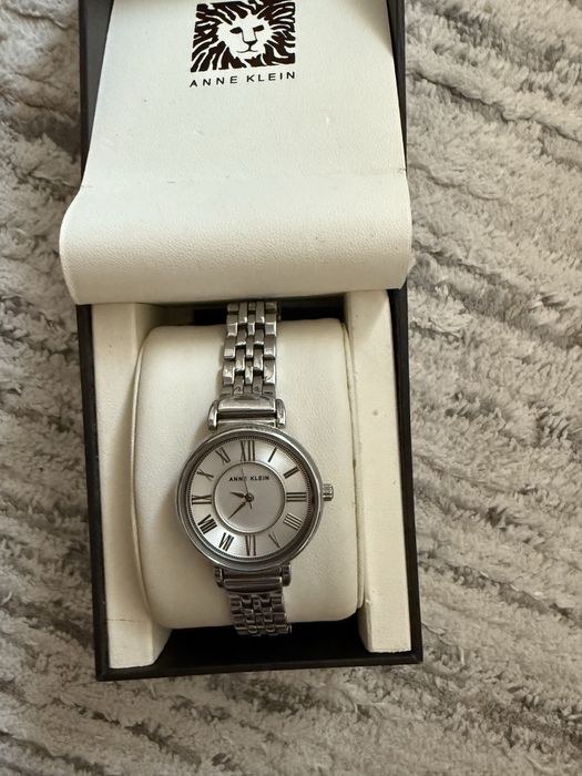 Часы Анна Клейн