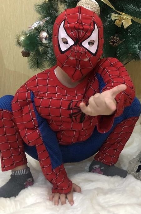 Костюм человека паука