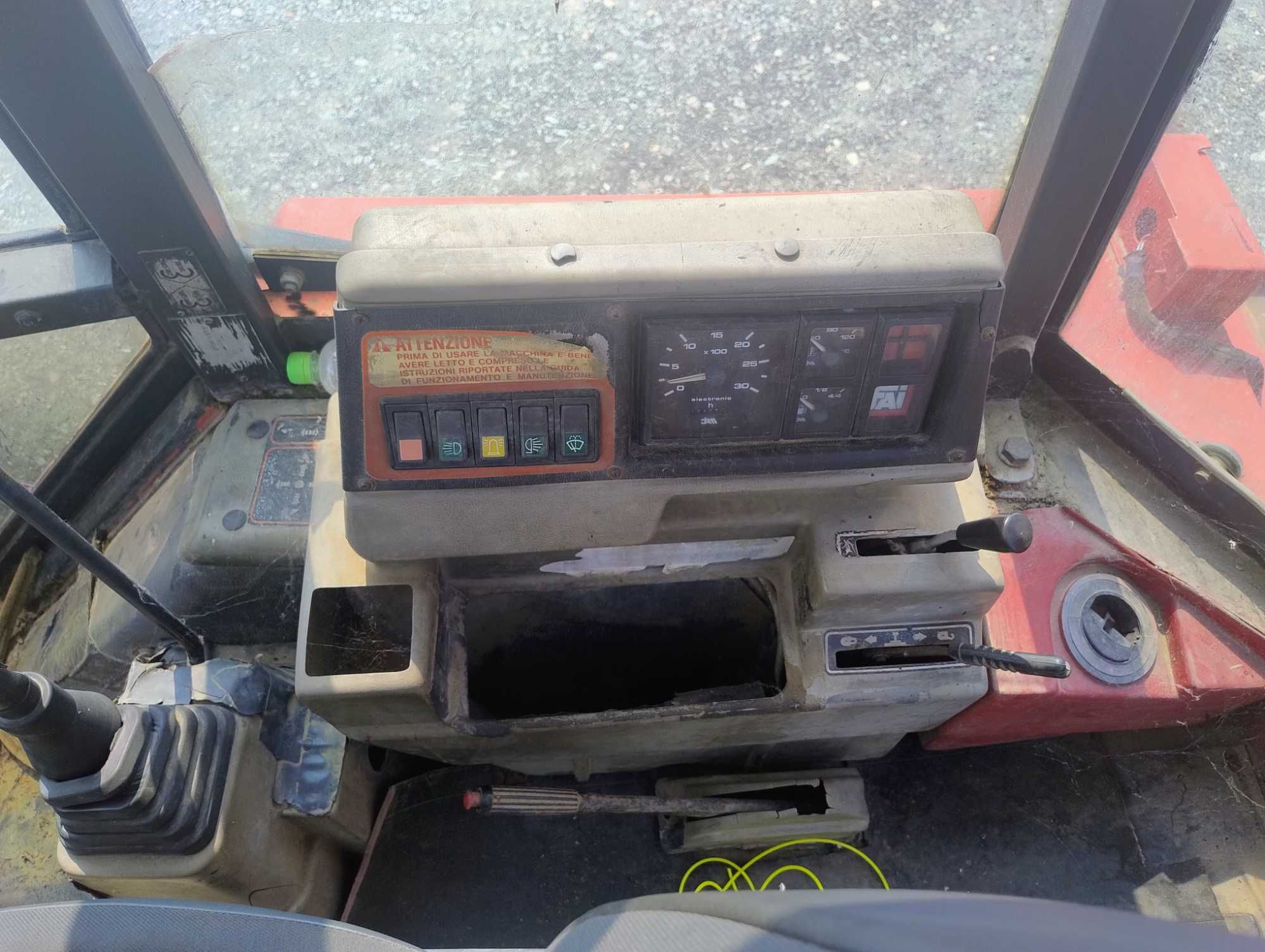 Buldoexcavator Fai Komatsu