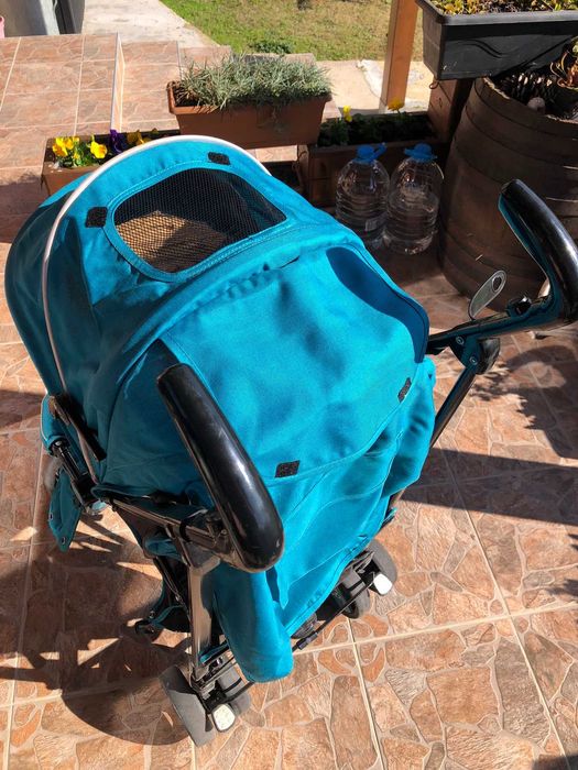 Бебешка количka Moni