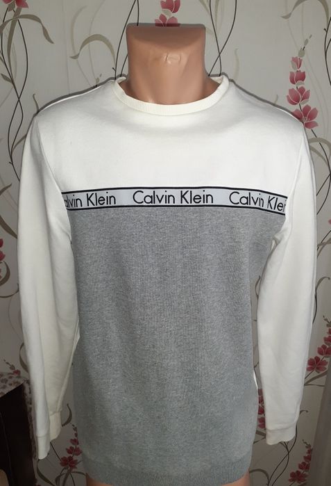 Bluza Calvin Klein ,marime M.