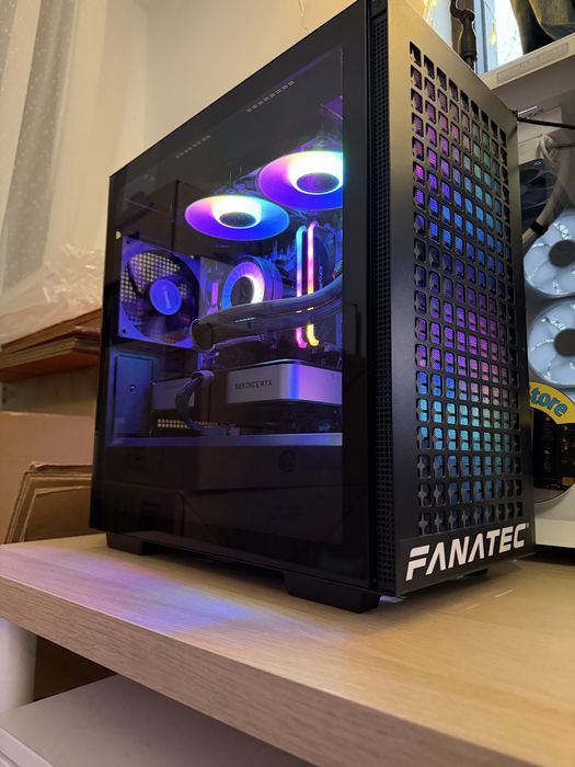 PC Gaming Ryzen 5 5600X RTX3060Ti FE 32GB 500GB SSD AIO Arctic