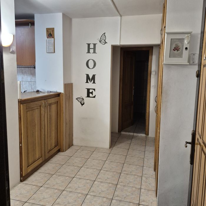 Vând sau închiriez apartament 2 camere